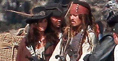 Photos Pirates Des Caraïbes 4 Johnny Depp Et Penelope Cruz En Tournage Premierefr