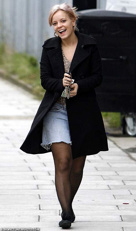 Lily Allen Makes A Great Blonde Shame About The Tatty Old Skirt