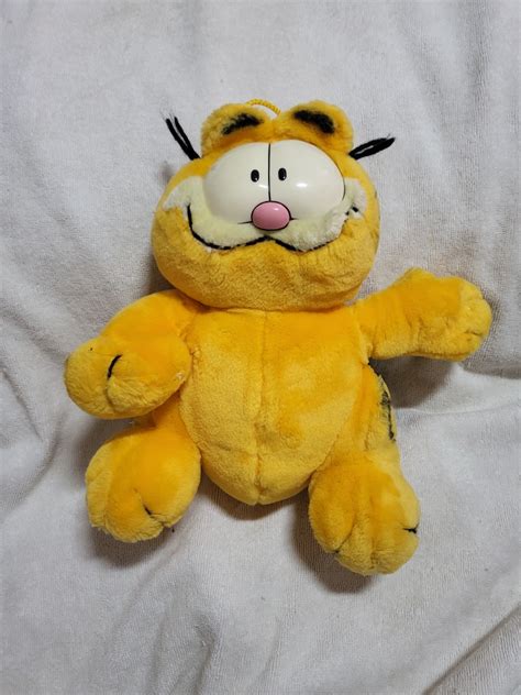 Authentic Vintage Paws Garfield Plush Soft Toy Hobbies And Toys Toys