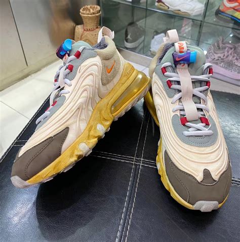 An official look at the travis scott x air jordan 6 cactus jack: Travis Scott Nike Air Max 270 React Cactus Jack CT2864 200