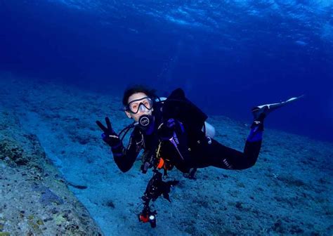 Scuba Diving In Okinawa A First Timer Guide World Adventure Divers