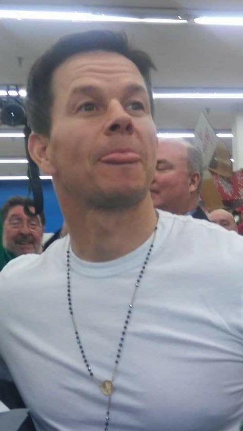 Pin By Sherry Dillehay On Mark Wahlberg Celebrities Mark Wahlberg