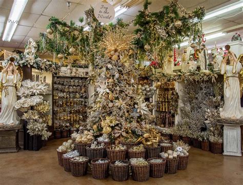 Decorator s warehouse a one stop shop for your holiday decorating needs download by size decorator warehouse arlington texas. A Christmas Wonderland - Decorators Warehouse | Holiday ...