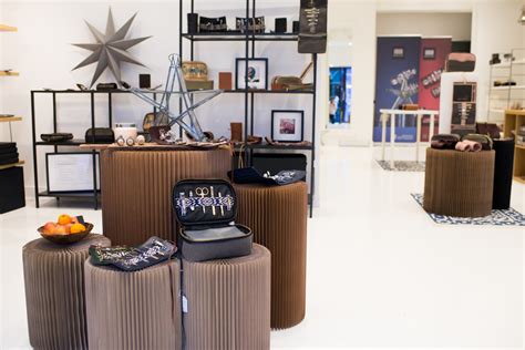 5 Key Tips To Setting Up A Pop Up Store Storefront