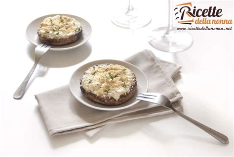 Maybe you would like to learn more about one of these? Funghi portobello ripieni al forno | Ricette della Nonna
