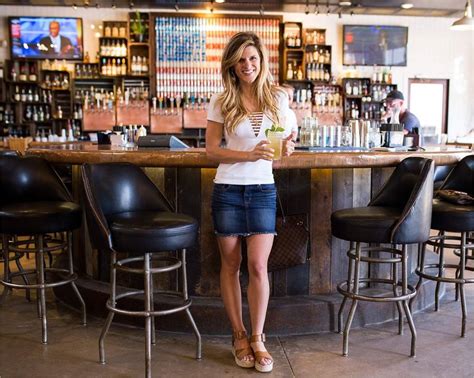 Best Bars In Dallas To Grab A Drink Where To Grab A Drink In Dallas Dallas Bars Cool Bars