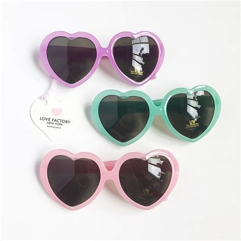 Kawaii Heart Shaped Sunglasses Pastel Flame Ladies Size Glasses Fashion Women Heart Shaped