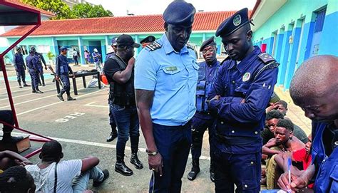 Polícia Nacional Detém 163 Cidadãos Por Crimes Diversos Em Luanda