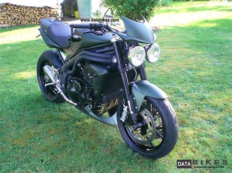 I have a speed triple. 2010 Triumph Speed Triple 1050