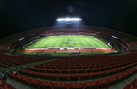 Fabinho não renova com o são paulo e fica livre para fechar com o athletico; Libertadores antecipa jogo do São Paulo com o Athletico-PR ...