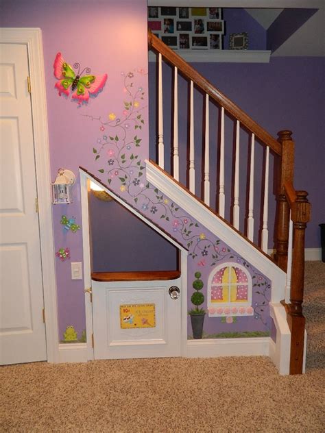 11 Incredible Kids Playhouses Under The Stairs Do It Yourself Fun Ideas