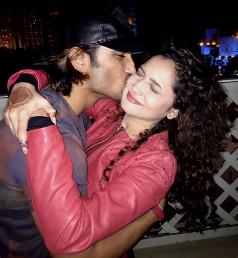 Sushant Singh Rajput Wishes Girlfriend Ankita Lokhande Happy Birthday With A Kiss