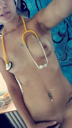 Is There A Doctor In The House Trainee Doctor Naked Selfi Photos At