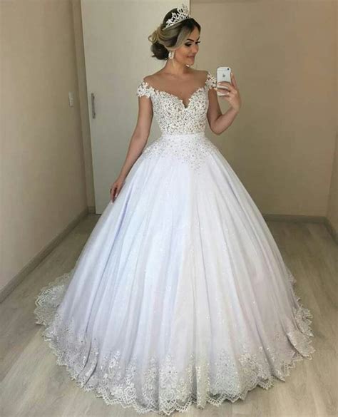 Pin De Ndifon Delphine En Bridal En 2019 Vestido De Boda Princesa