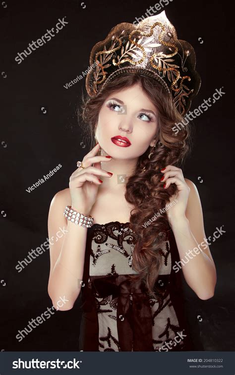 Fashion Russian Girl Model Exclusive Design Foto Stock 204810322
