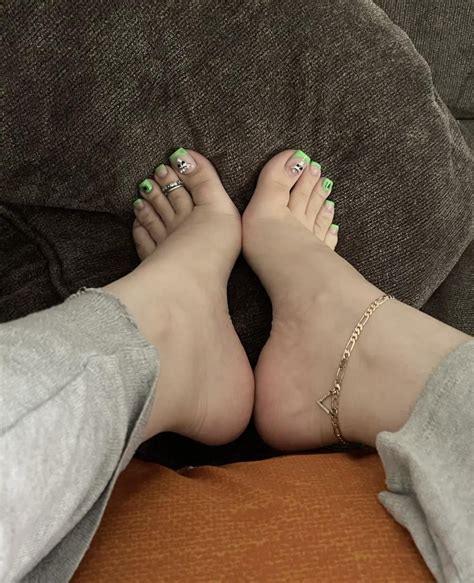 Footsie On Twitter Britney And Lexis From Reddit
