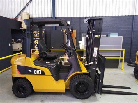 New 2020 Caterpillar Cat 2 5t Diesel Forklift Dp25n Counterbalance