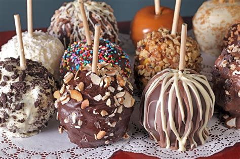 Chocolate Dipped Caramel Apples For Chocolate Monday • The Heritage