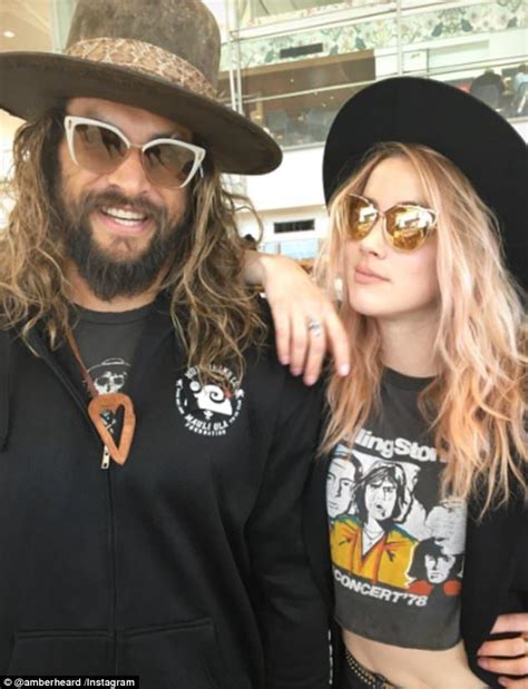 Amber Heard Flashes Her Toned Stomach With Jason Momoa Com Imagens