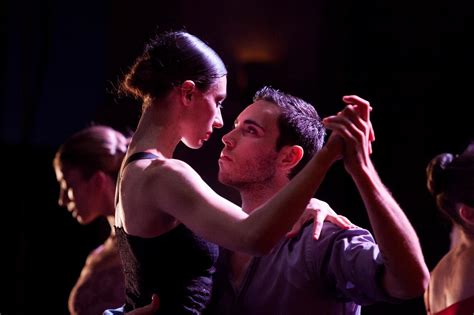 contemporary tango la sensualità del ballo argentino si fonde con il linguaggio della danza