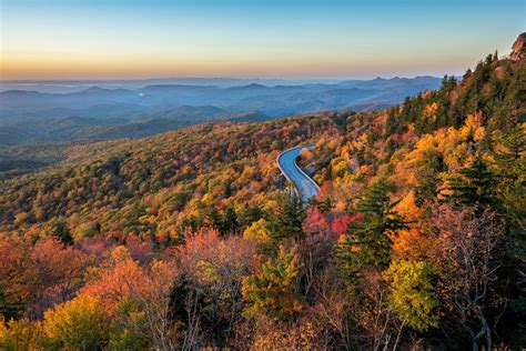 6 Best Ways To Enjoy Blue Ridge Parkway Fall Colors In 2022