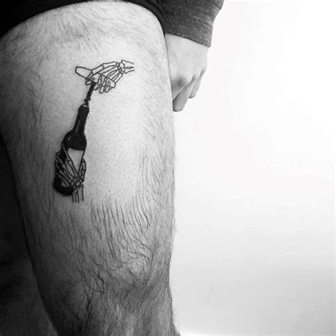 50 Kleine Kreative Tattoos Für Männer Einzigartige Design Ideen