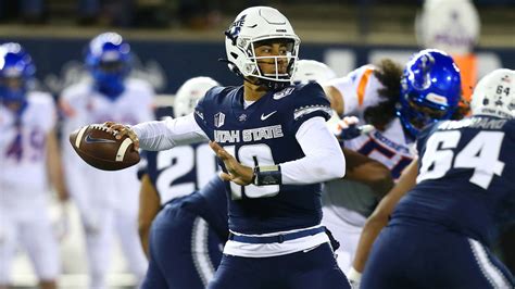 Jordan alexander love (born november 2, 1998) is an american football quarterback for the green bay packers of the national football league (nfl). Jordan Love's Utah State career wraps up at Frisco Bowl ...