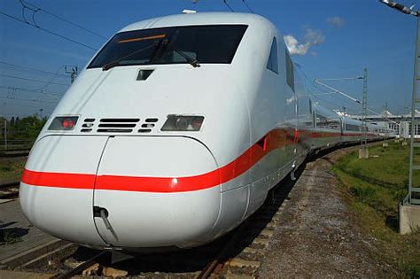 Eisenbahn Kurier Vorbild Und Modell Halbzeit Beim Redesign Ice 2 Bis Heute 22 Züge Der Ice