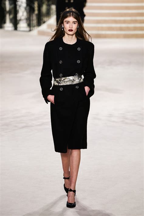 Chanel Pre Fall 2020 Fashion Show Collection See The Complete Chanel