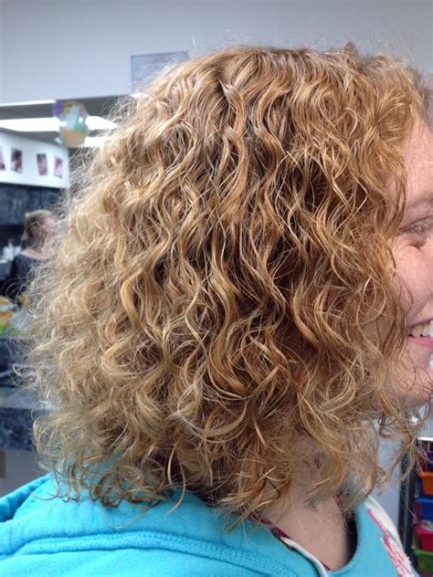 How To Re Curl Your Perm Tips For Restoring Curls The Definitive