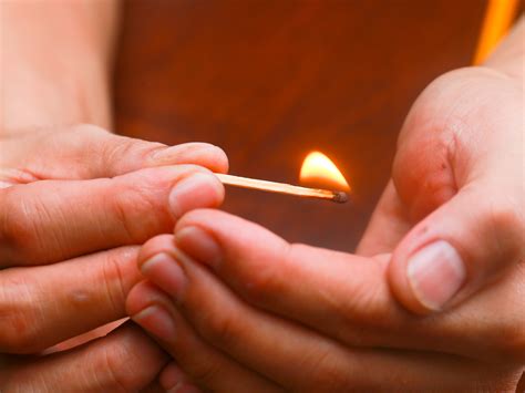 3 Ways To Light A Match Wikihow