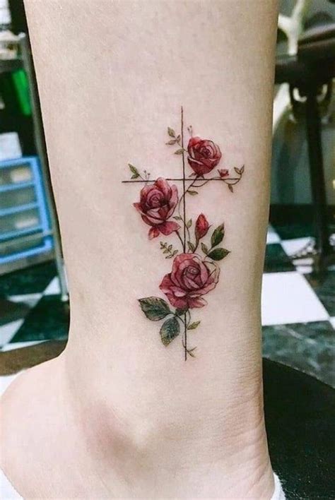 Tatuagens De Rosas O Simbolismo Por Tr S Dos Desenhos P Gina De