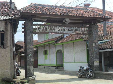 Yuk lebak indah menikmati kuliner karawang. Rumah Makan Khas Sunda Berkah Kota Bandung, Jawa Barat / Rumah Makan Saung Berkah Saung Berkah ...