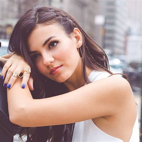 Victoria Justice S Was Shocked To Hear About Victorious Cancelation
