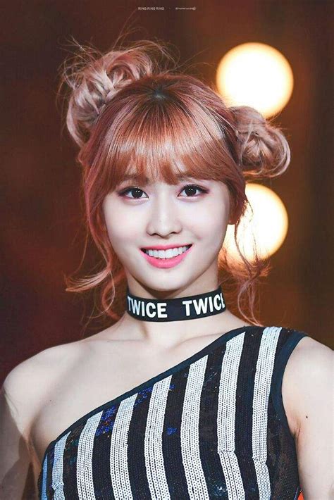 Hirai momo is a member of twice. 🍑Adorable Momo in her different hairstyle and hair color🍑 | Twice (트와이스)ㅤ Amino
