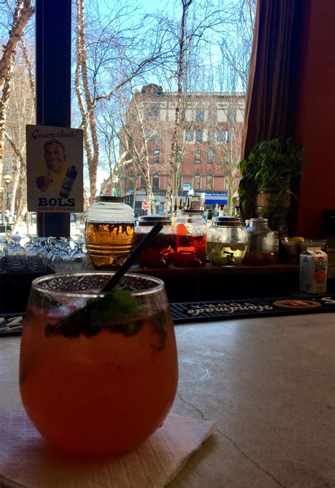 Perfect combination of bubbly, elder flower liquor, mint and