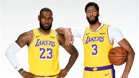 They look very close in height in other pictures. Lakers ready to showcase a motivated LeBron James, hungry ...