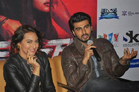 Arjun Kapoor And Sonakshi Sinha Promotes Tevar In Jaipur Bollympix