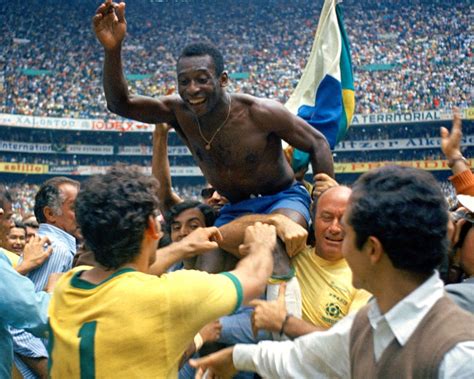 Pele After Brazil Victory Over England In 1970 World Cup 8x10 Photo