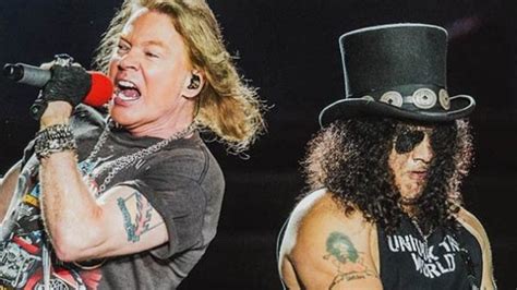 Slash Looks Back On Meeting Axl Rose He Was The Only Singer That Ever