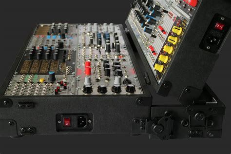 Maybe you would like to learn more about one of these? 12/104HP portable eurorack modular case "performer series" - MDLRCASE
