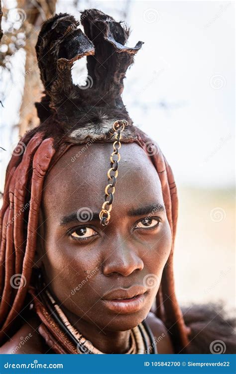 Gente De La Tribu De Himba Imagen Editorial Imagen De Origen 105842700