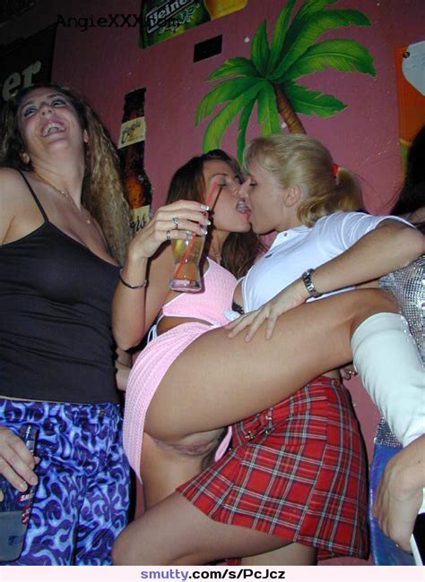 Realpublicnudity Up Skirt At The Bar Upskirt Bar Drinking Gofigure Smutty Com