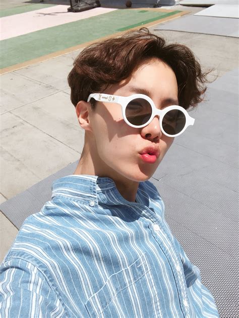 J Hope Image 174643 Asiachan Kpop Image Board
