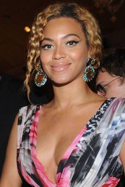 The Two Step Trick Beyoncé Uses To Keep Her Hair Looking Lush On Tour Beyonce Hair Color