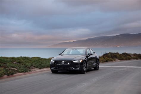 Simple Science: How to Make a Volcano with Kids