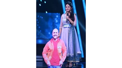Neha Kakkar Overwhelmed By The Gesture Of Indian Idol 13 Contestant Desinema