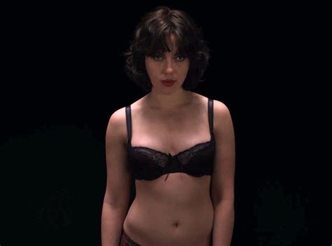 Scarlett Strips In Under The Skin Movie Trailer—watch E Online