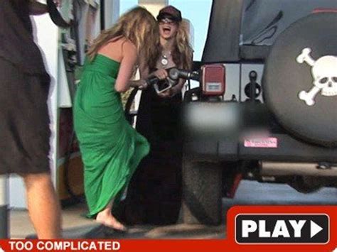Avril Cant Handle Her Own Gas Leaks