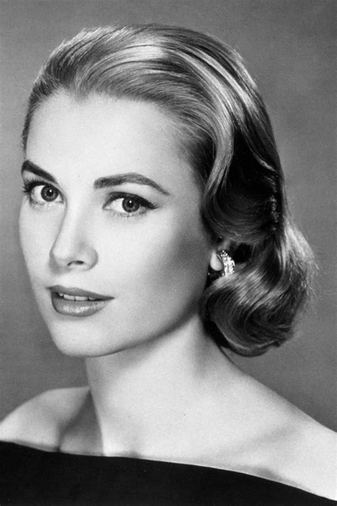 Classic Beauties 18 Unforgettable Female Fashion Icons We Still Can T Stop Staring At ~ Vintage